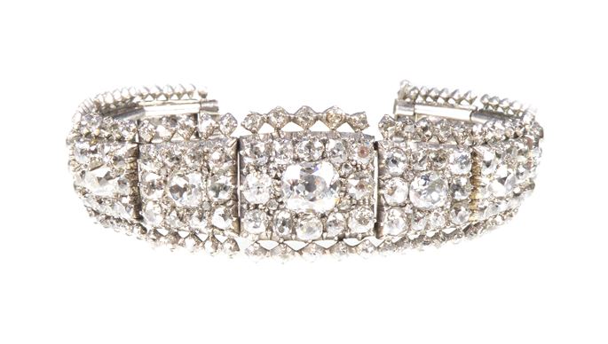 Queen Anne diamond cluster panel bracelet | MasterArt